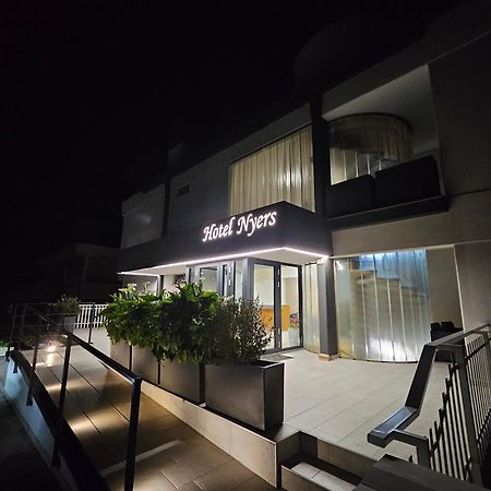 Albergo Nyers Perúgia Exterior foto